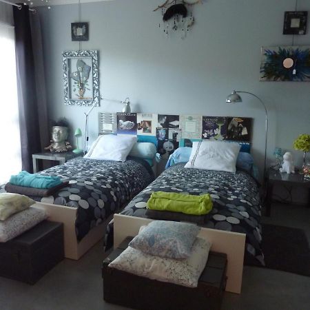 Loft Atypique Bed and Breakfast Villeneuve-de-Rivière Buitenkant foto